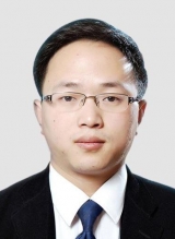 唐卫